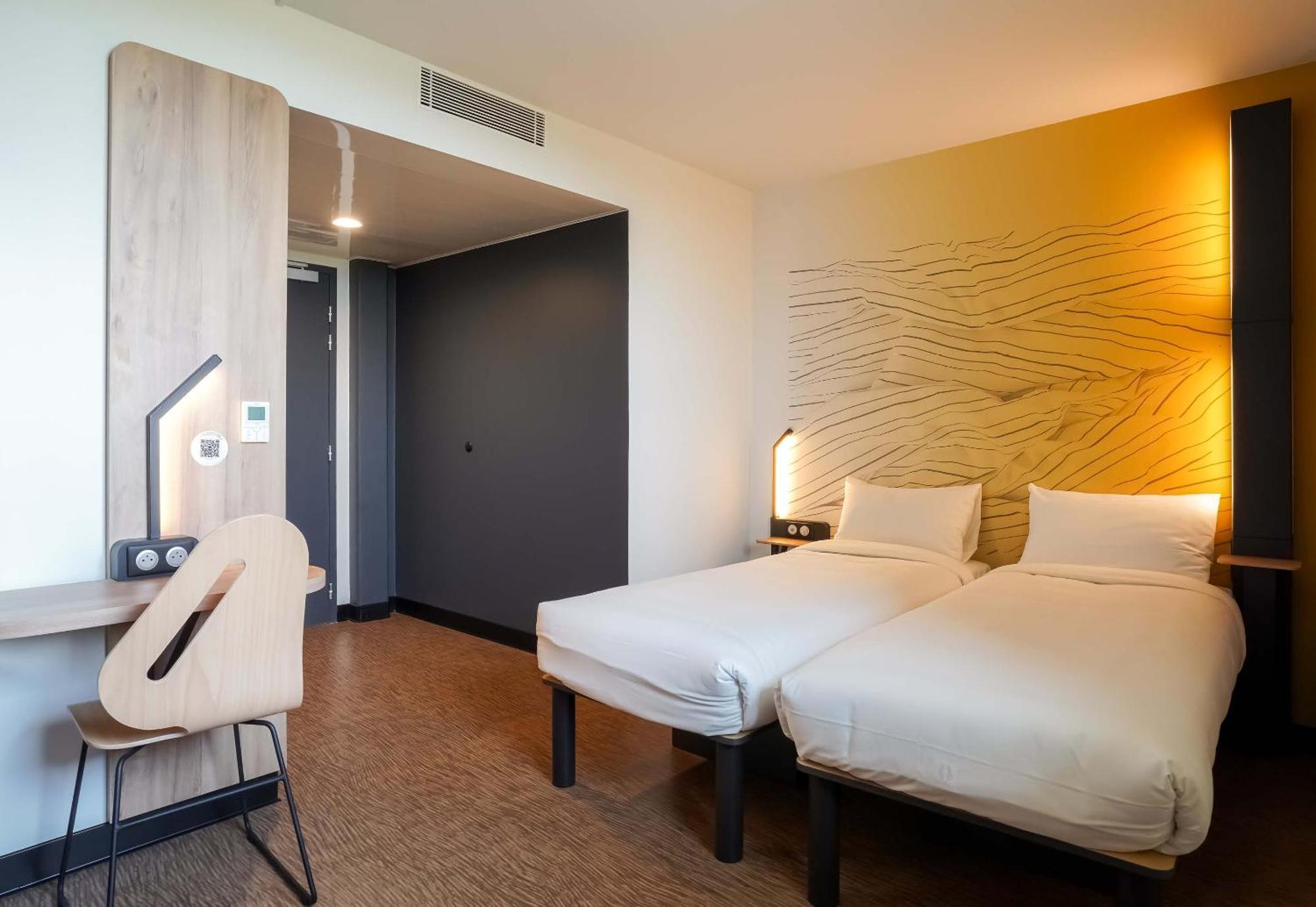 מונטרוג' B&B Hotel Paris Porte D'Orleans מראה חיצוני תמונה
