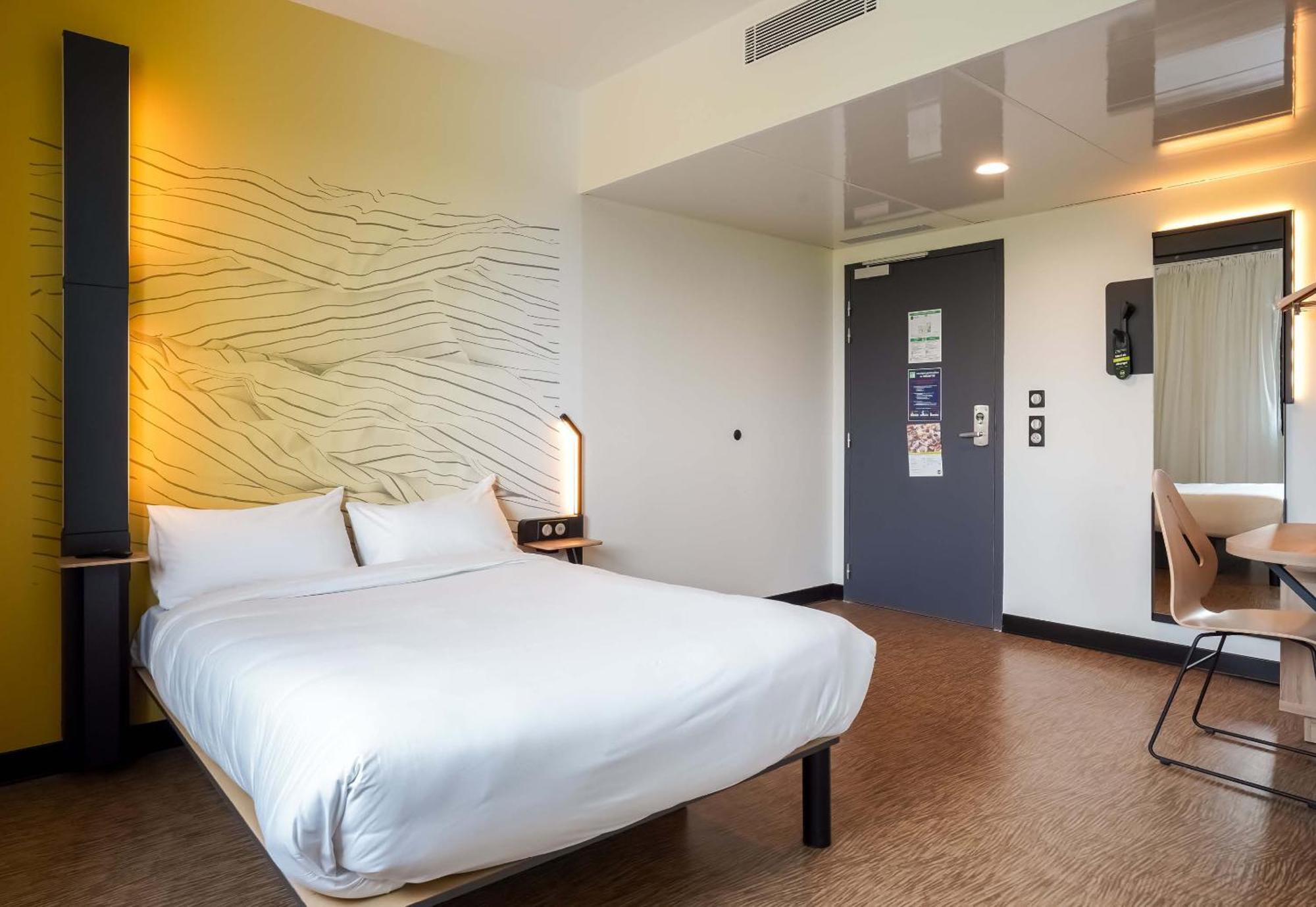 מונטרוג' B&B Hotel Paris Porte D'Orleans מראה חיצוני תמונה