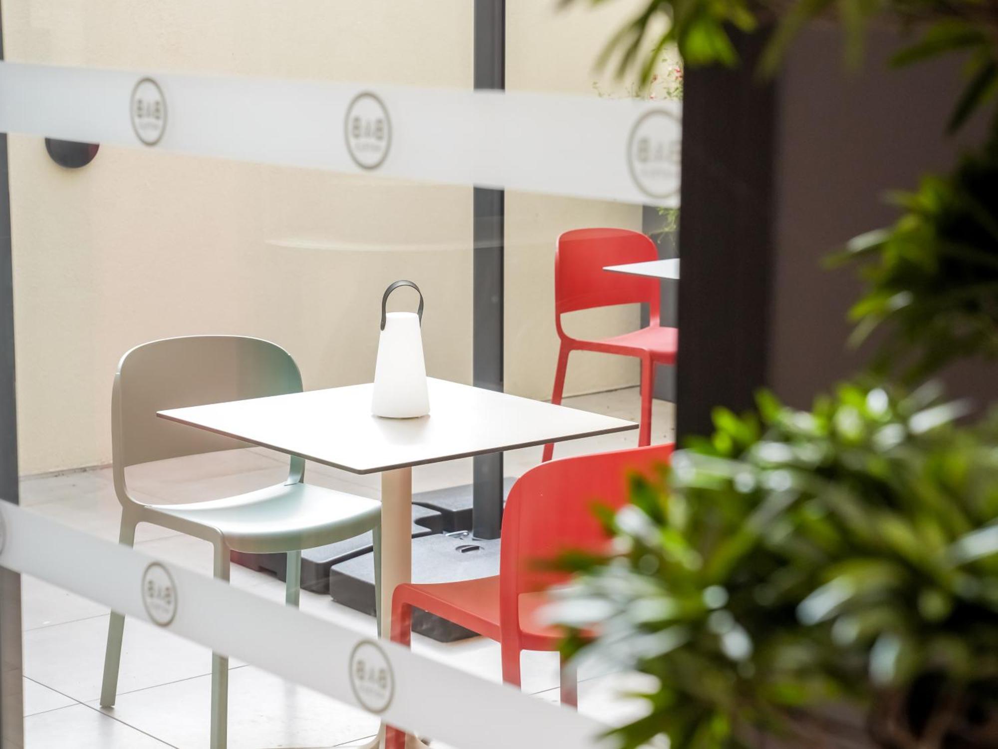 מונטרוג' B&B Hotel Paris Porte D'Orleans מראה חיצוני תמונה