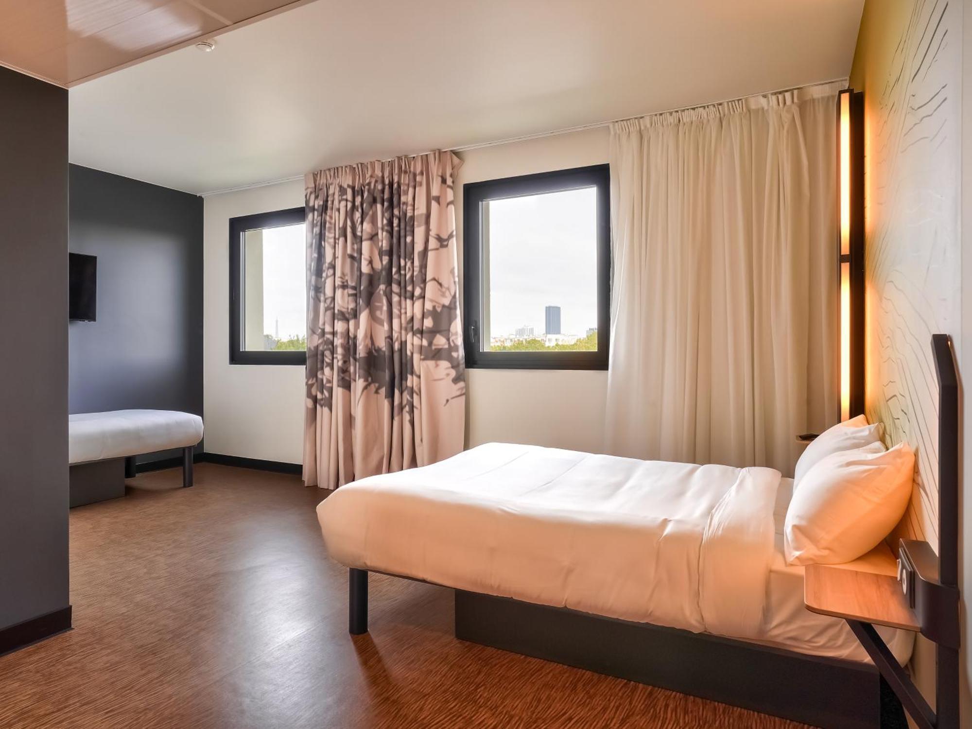 מונטרוג' B&B Hotel Paris Porte D'Orleans מראה חיצוני תמונה