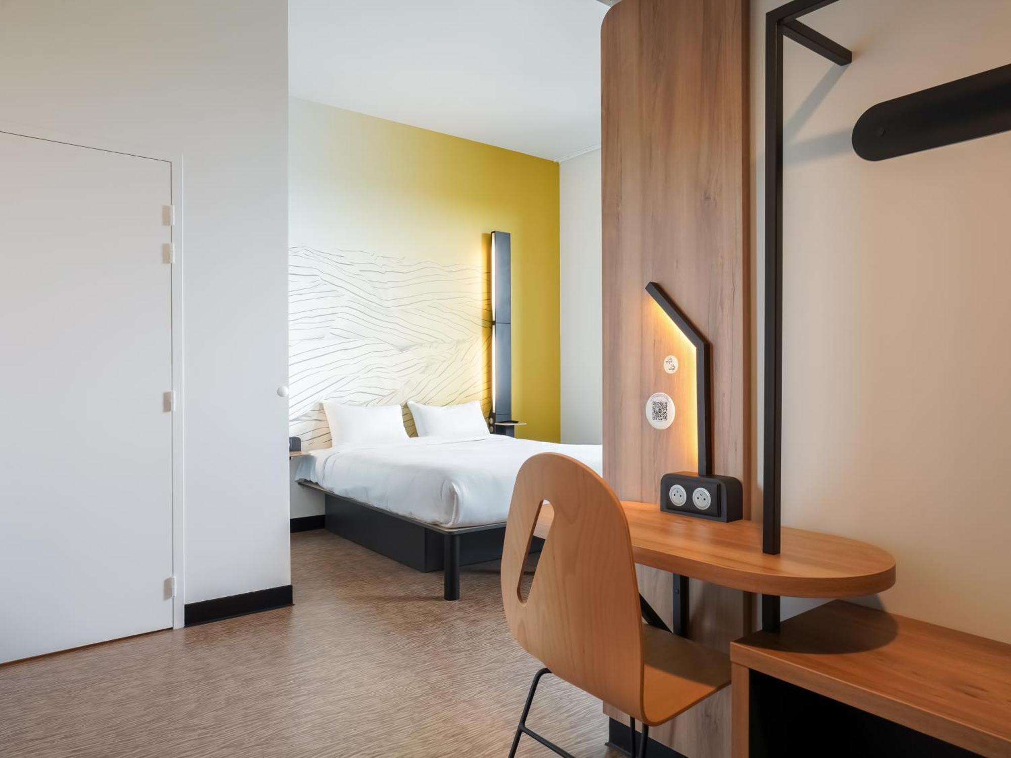 מונטרוג' B&B Hotel Paris Porte D'Orleans מראה חיצוני תמונה